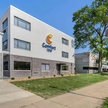 Comfort Inn Kansas City Midtown-3